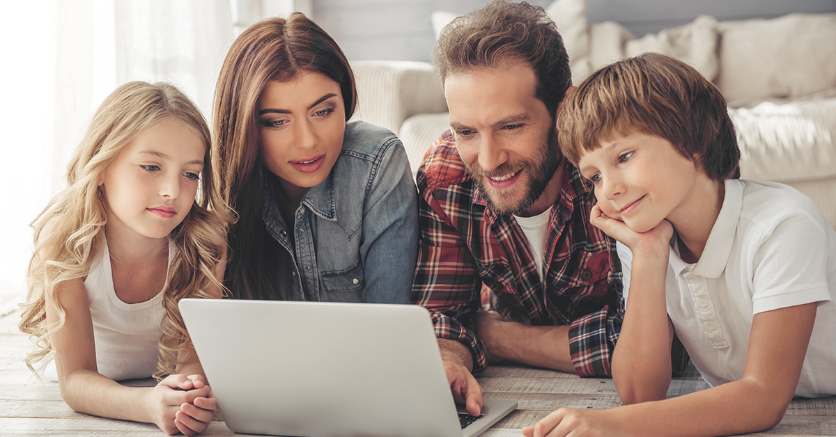 Family Using TDS Services for Online Shopping Family Using TDS Services for Online Shopping